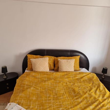 Clau Home Hunedoara Luaran gambar