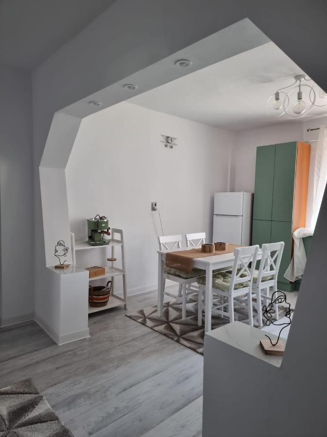 Clau Home Hunedoara Luaran gambar