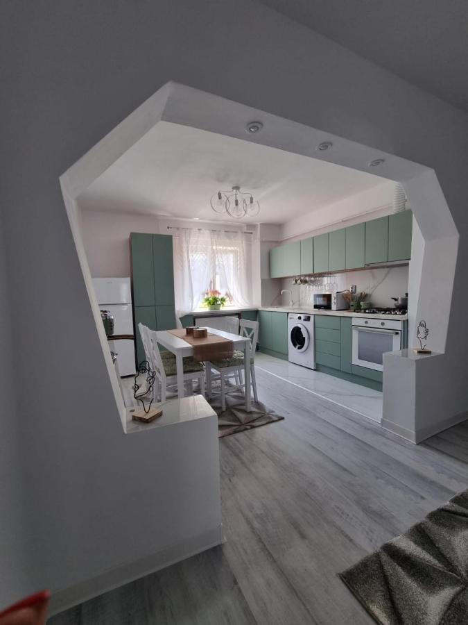 Clau Home Hunedoara Luaran gambar